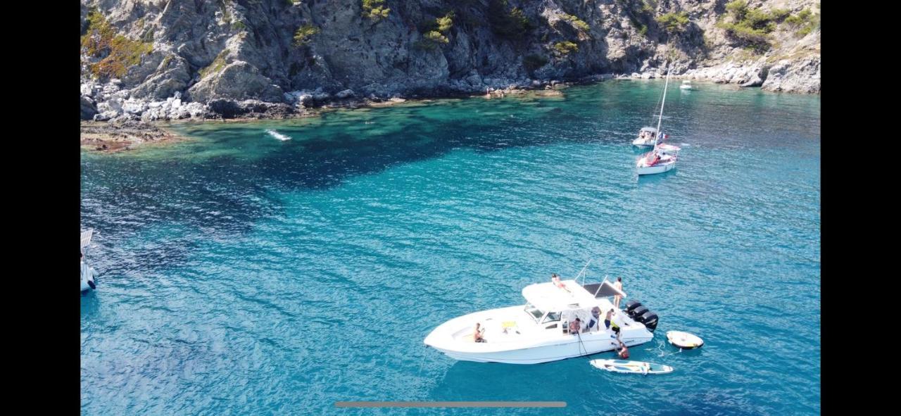 Apartment Super Climatise Sur Le Port De *