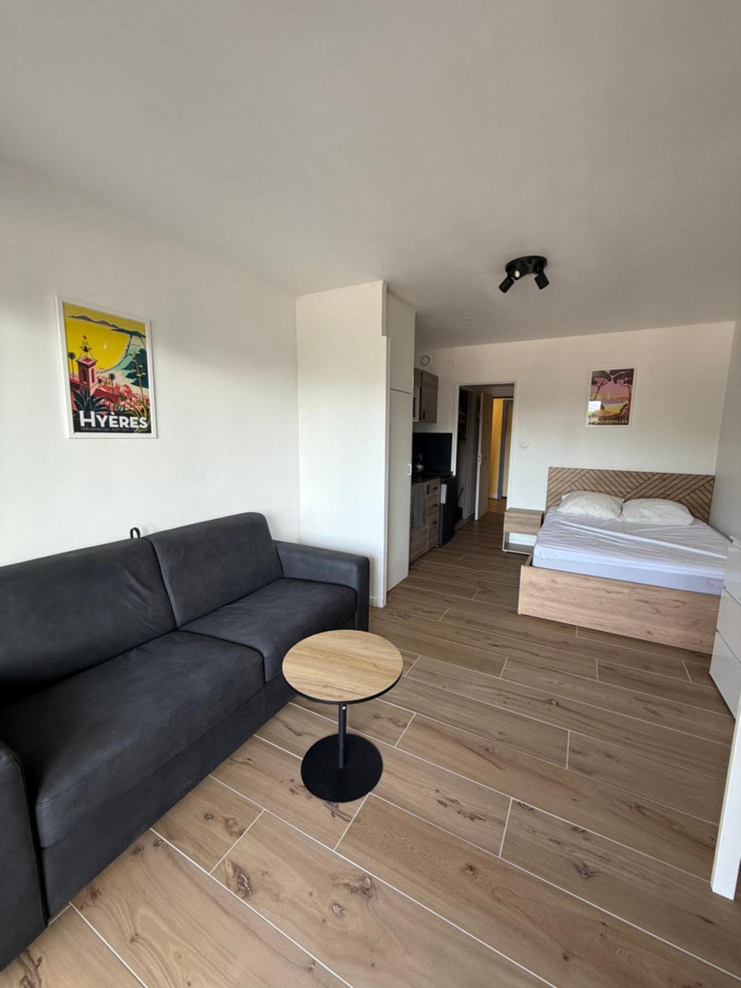 Apartment Super Climatise Sur Le Port De